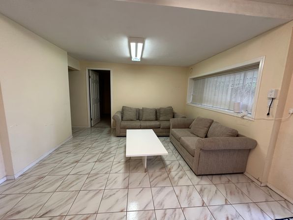 2 bedroom rental in Burnaby — photo 4