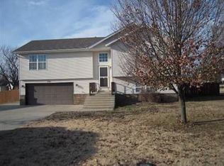 701 S Daniel Ln, Willard, MO 65781