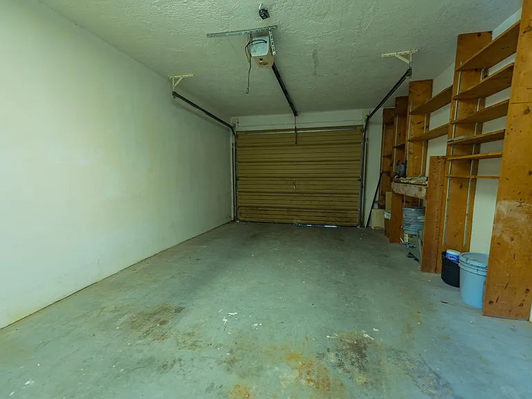 38 Regina Blvd — Photo 28