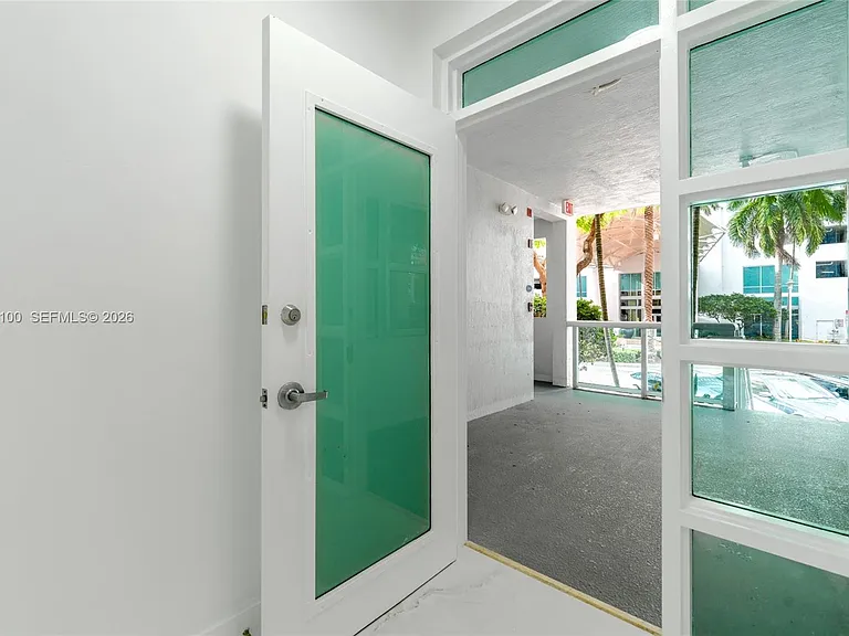 7914 Harbor Island Dr #106 — Photo 5