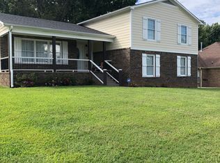 6013 Meadow Winds Dr NE, Huntsville, AL 35811