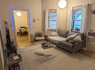 19 Chestnut St #1B, Boston, MA 02108