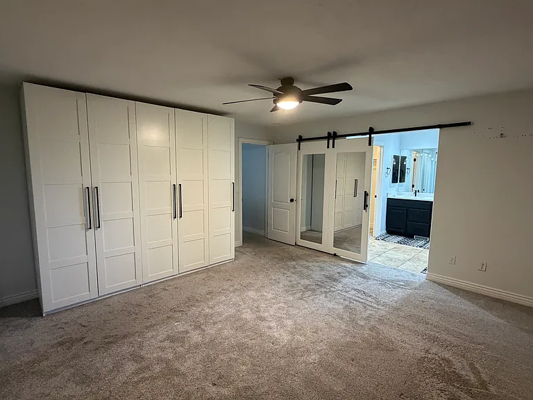 2769 W Shady Hollow Ln — Photo 13