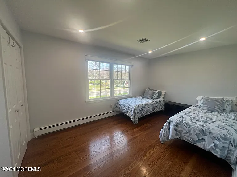 1578 N Bay Ave — Photo 44