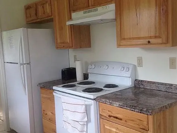 1002 E Railroad St, Waverly, TN 37185
