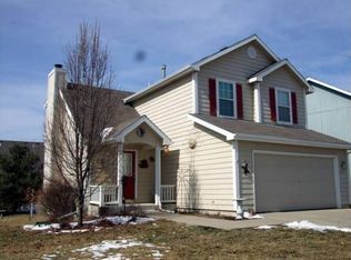2713 Bluestem Dr, Lawrence, KS 66047