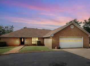 109 Riverside Dr W, Llano, TX 78643