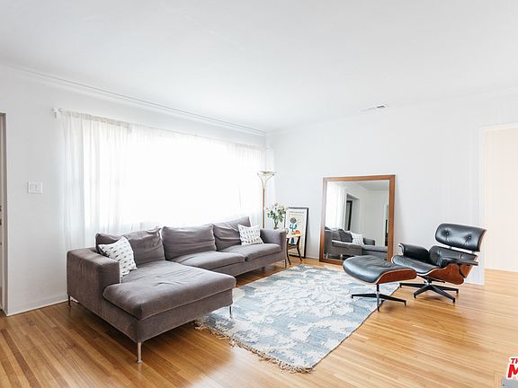 5th image of 11575 Hortense St