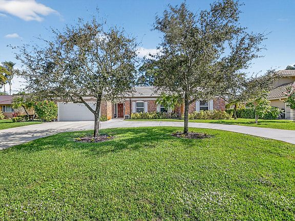 3rd image of 224 Orange Tree Drive