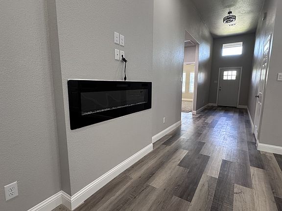 5th image of 803 Sayle St