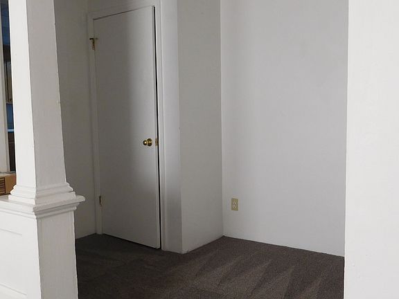 4th image of 611 Fairfax St APT B