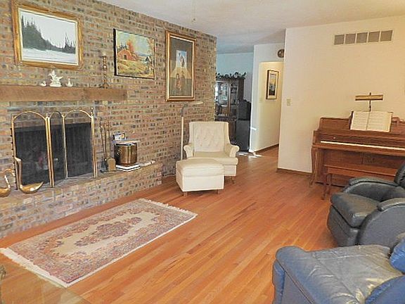 5th image of 2929 Park Terrace Dr
