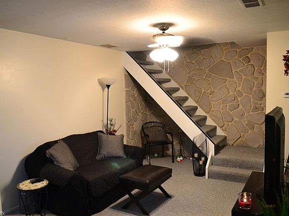 3rd image of 20542 Williamsburg Ct #308D