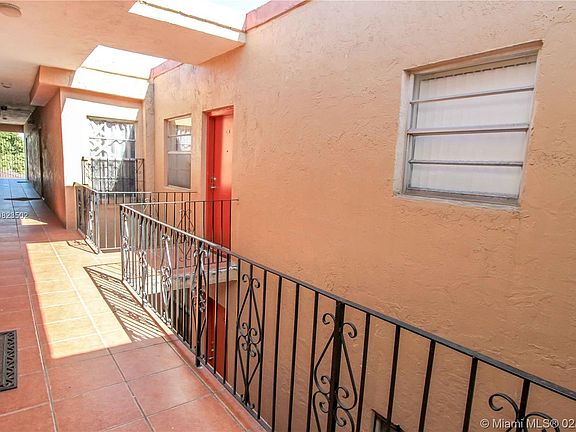 3rd image of 3675 W 11th Ave APT 220