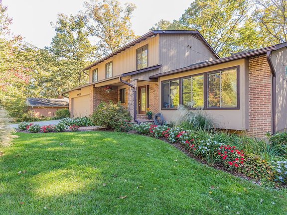 4th image of 10433 Woodbury Knoll Ct