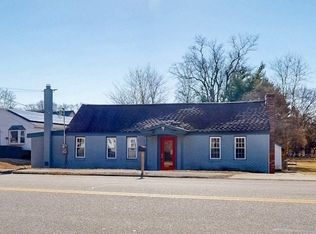 412 Newport Ave, Attleboro, MA 02703