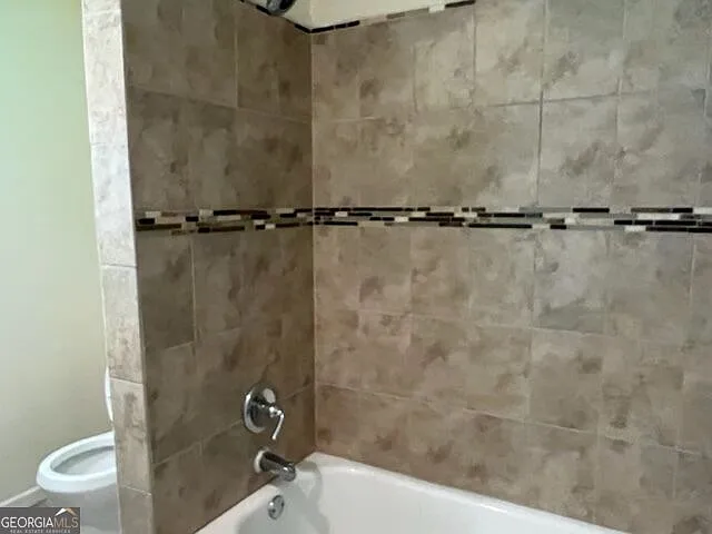 2 bed, 1.0 bath, $1,395 — Photo 4