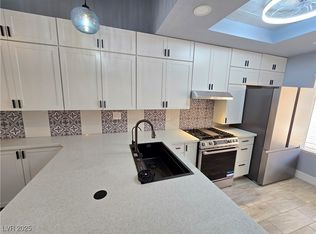 9536 Eagle Valley Dr, Las Vegas, NV 89134