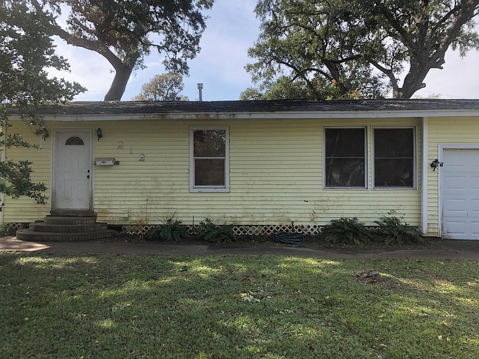 1st image of 212 Winding Way St