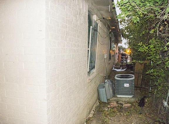 5th image of 1301 Blodgett Ave