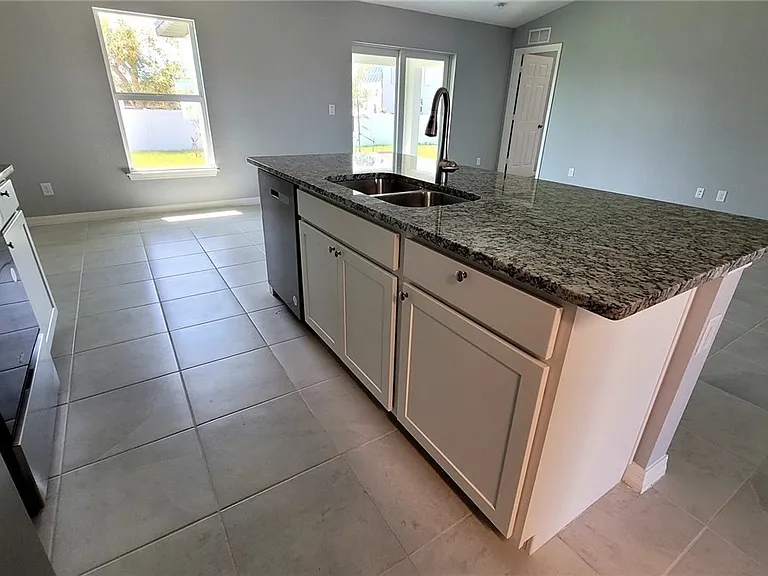 3002 NE 7th Ave — Photo 5