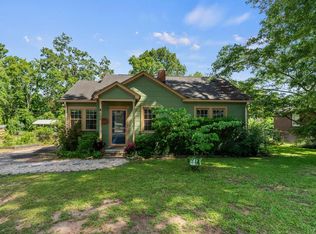 206 Briggs Ave, Greenwood, SC 29649