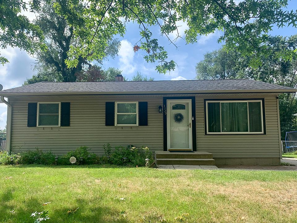 1st image of 3329 New England Dr