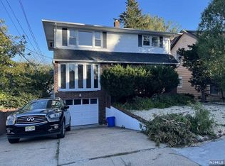 804 Harvard Pl FLOOR 1, Fort Lee, NJ 07024