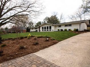 5567 Lansing Dr, Charlotte, NC 28270