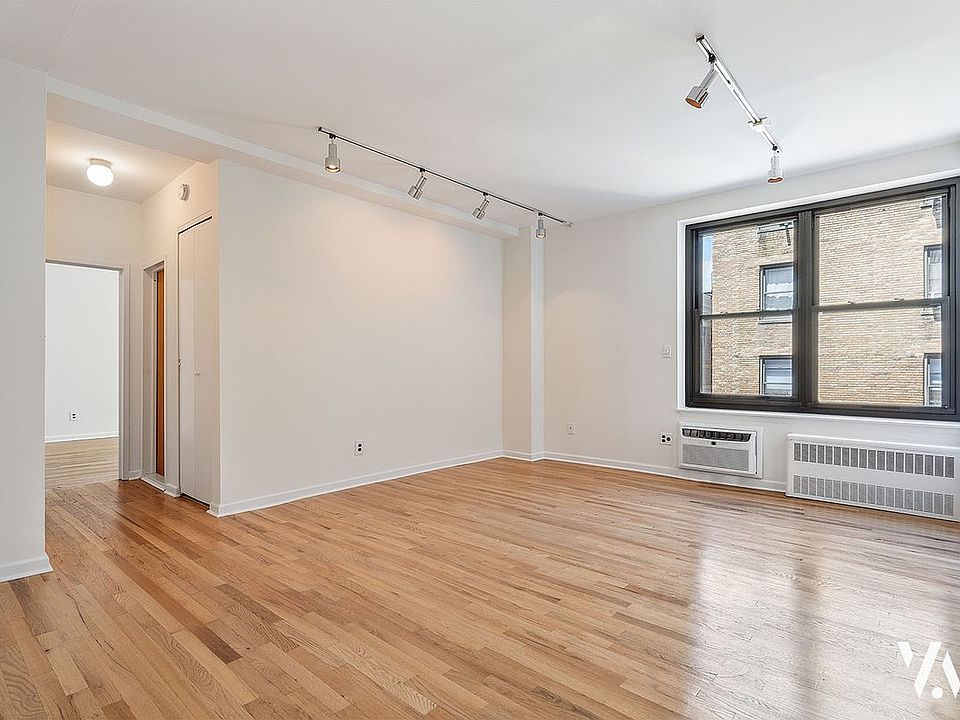 1st image of 250 W 103rd St APT 12F