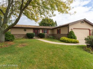 34449 N Bridle Ln, Gurnee, IL 60031