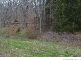 Hunters Rd, Norwich, CT 06360