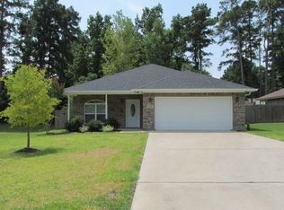 228 Green Leaf St, Huntsville, TX 77340