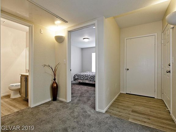 5th image of 1908 Villa Palms Ct Unit 102