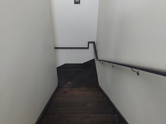 4th image of 206 Highland Oaks Ln