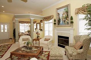 3rd image of 8853 Tamarisk Cir