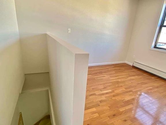 5th image of 199 Himrod St APT 2