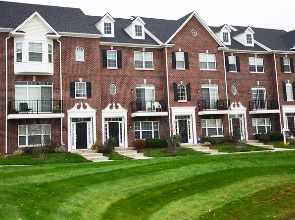 11900 Riley Dr Unit 2, Zionsville, IN 46077