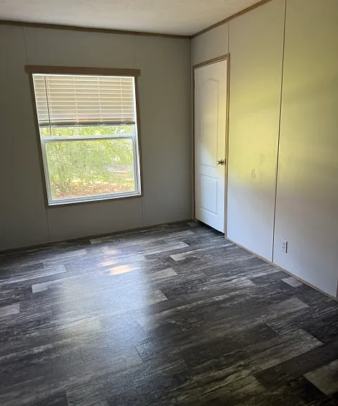 1110 Bentwood Dr — Photo 5