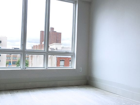 4th image of 880 Dekalb Ave #2BA