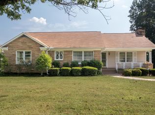 1267 New Lake Rd, Spring City, TN 37381