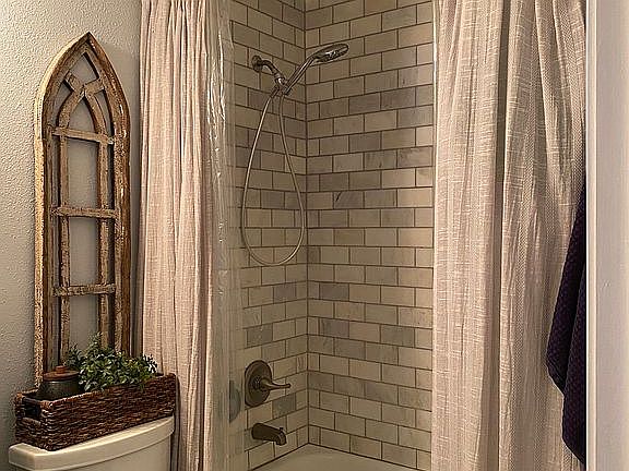 Carrara Marble bath/shower