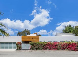 2600 Carman Crest Dr, Los Angeles, CA 90068