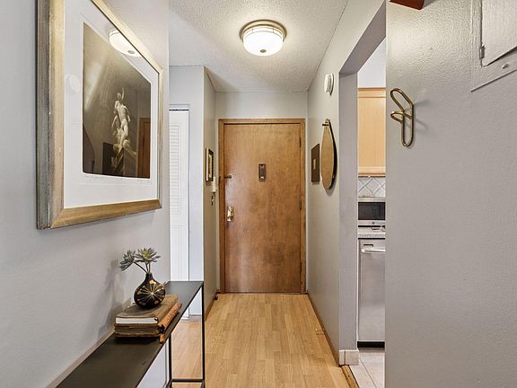 4th image of 6222 W 35th St APT 14