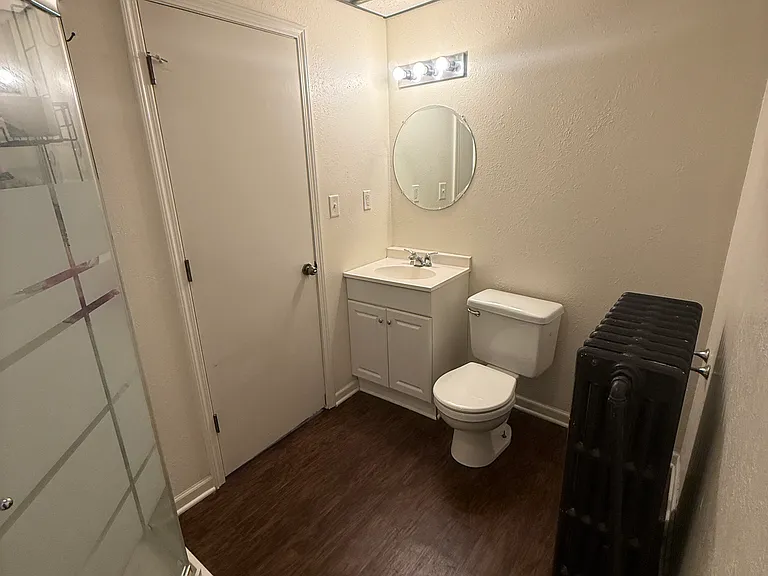 807 Young St #1 — Photo 3