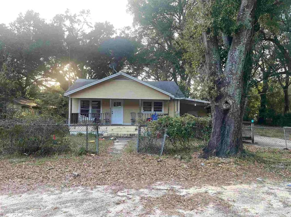 3813 N South St, Pensacola, FL 32505
