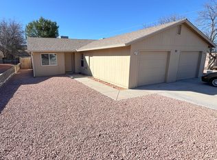 4203 E Commercial Way #B, Rimrock, AZ 86335