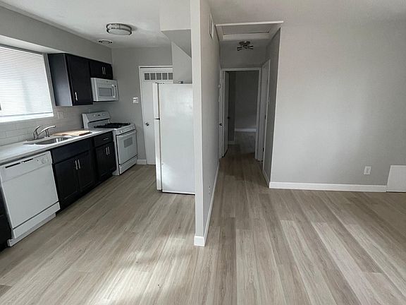 4th image of 2639 Dalton Ave