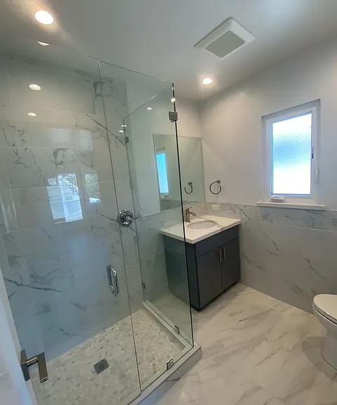 420 Merritt Ave #J — Photo 10