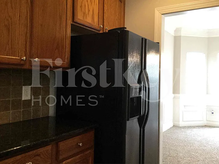 2845 Island Point Dr NW — Photo 8
